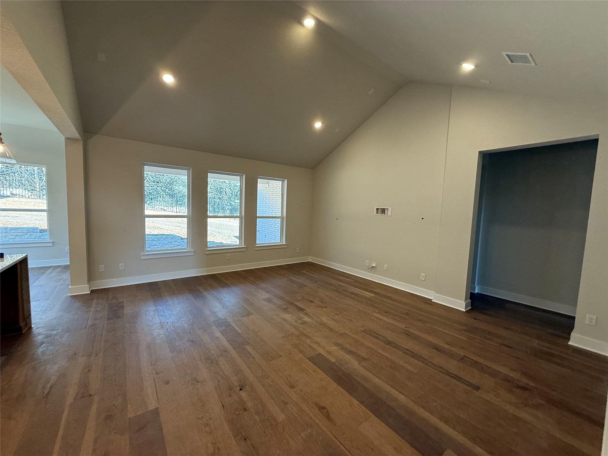 325 Knockout Rose Dr, San Marcos, TX 78666