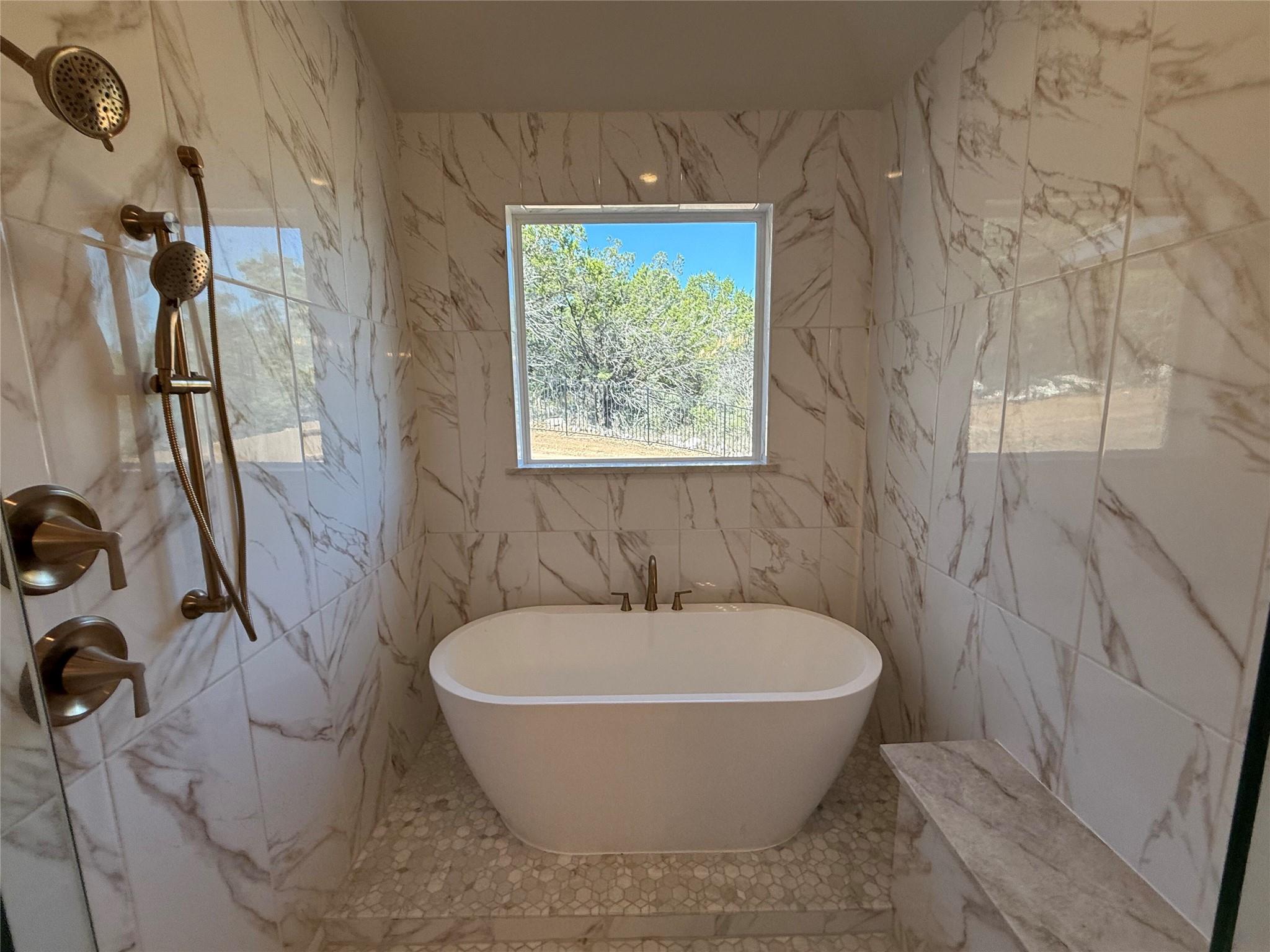 325 Knockout Rose Dr, San Marcos, TX 78666