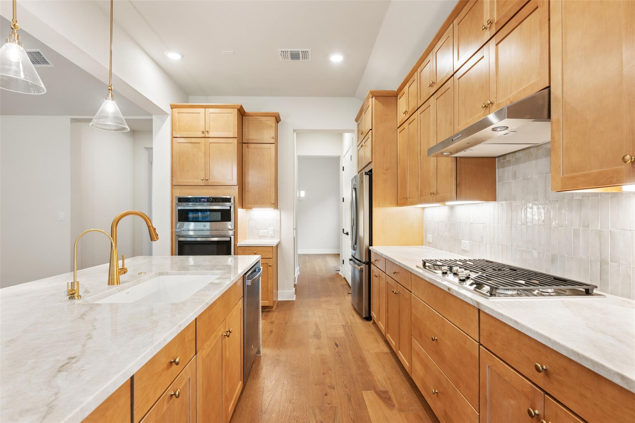 325 Knockout Rose Dr, San Marcos, TX 78666