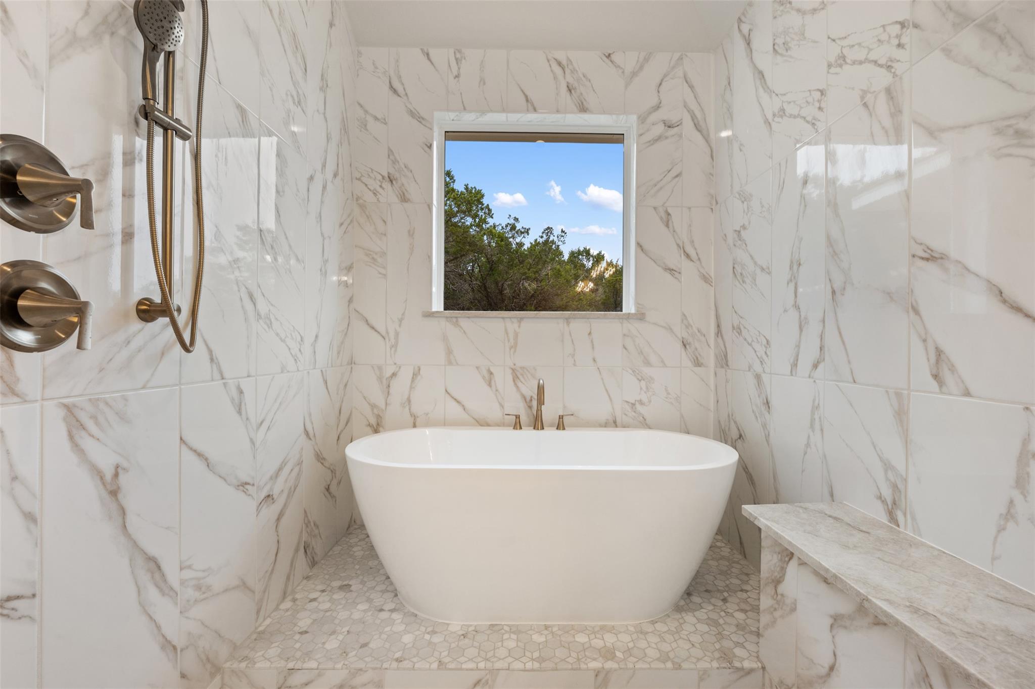 325 Knockout Rose Dr, San Marcos, TX 78666