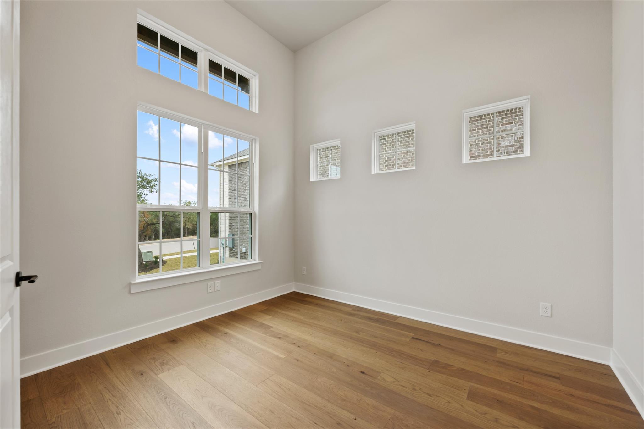 325 Knockout Rose Dr, San Marcos, TX 78666