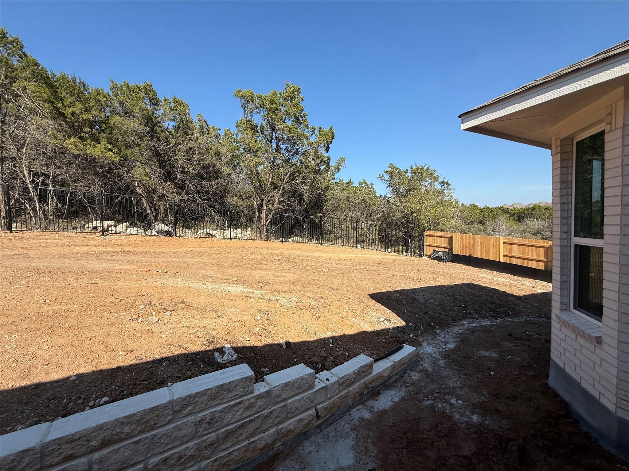 325 Knockout Rose Dr, San Marcos, TX 78666