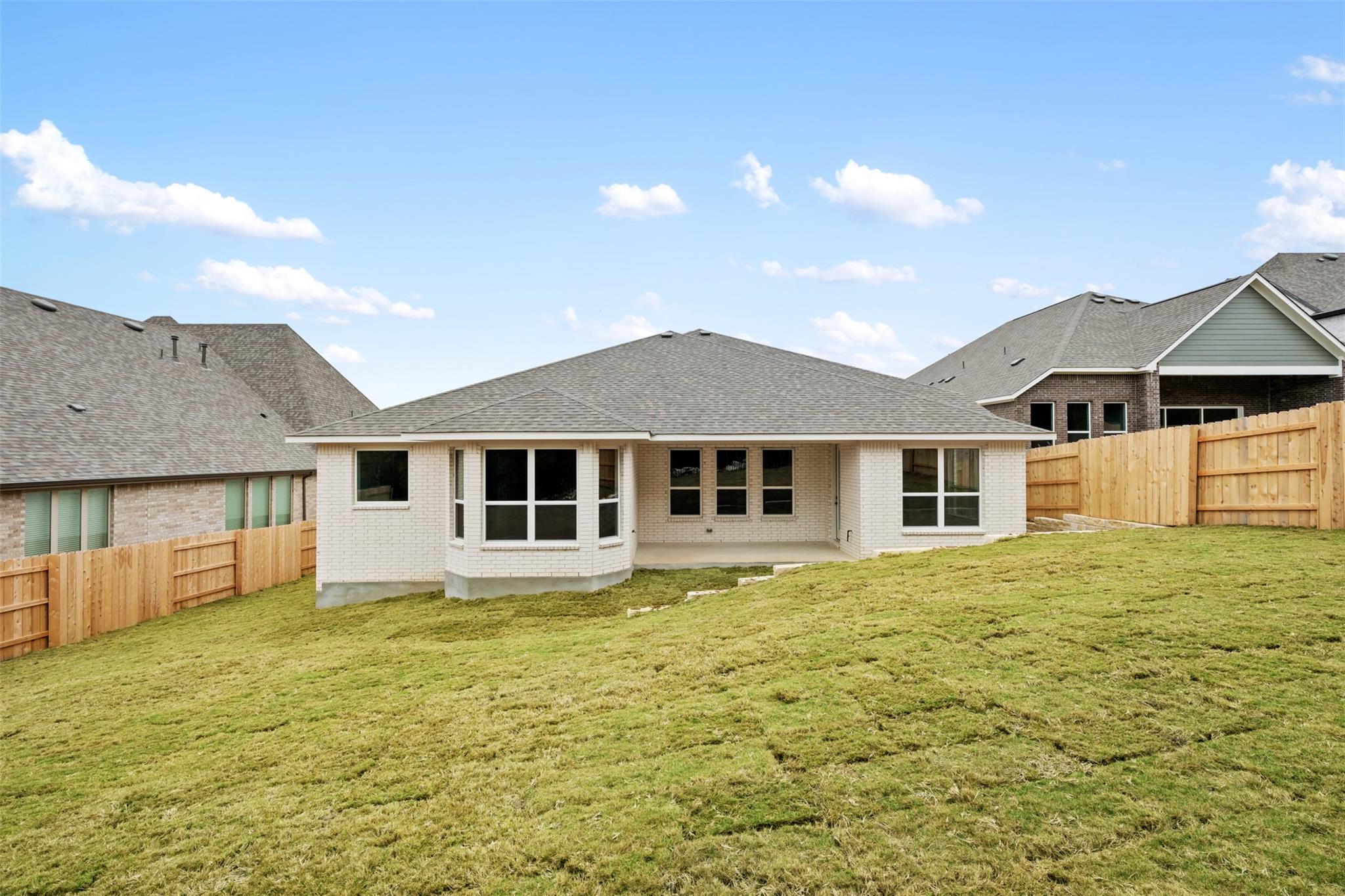 325 Knockout Rose Dr, San Marcos, TX 78666