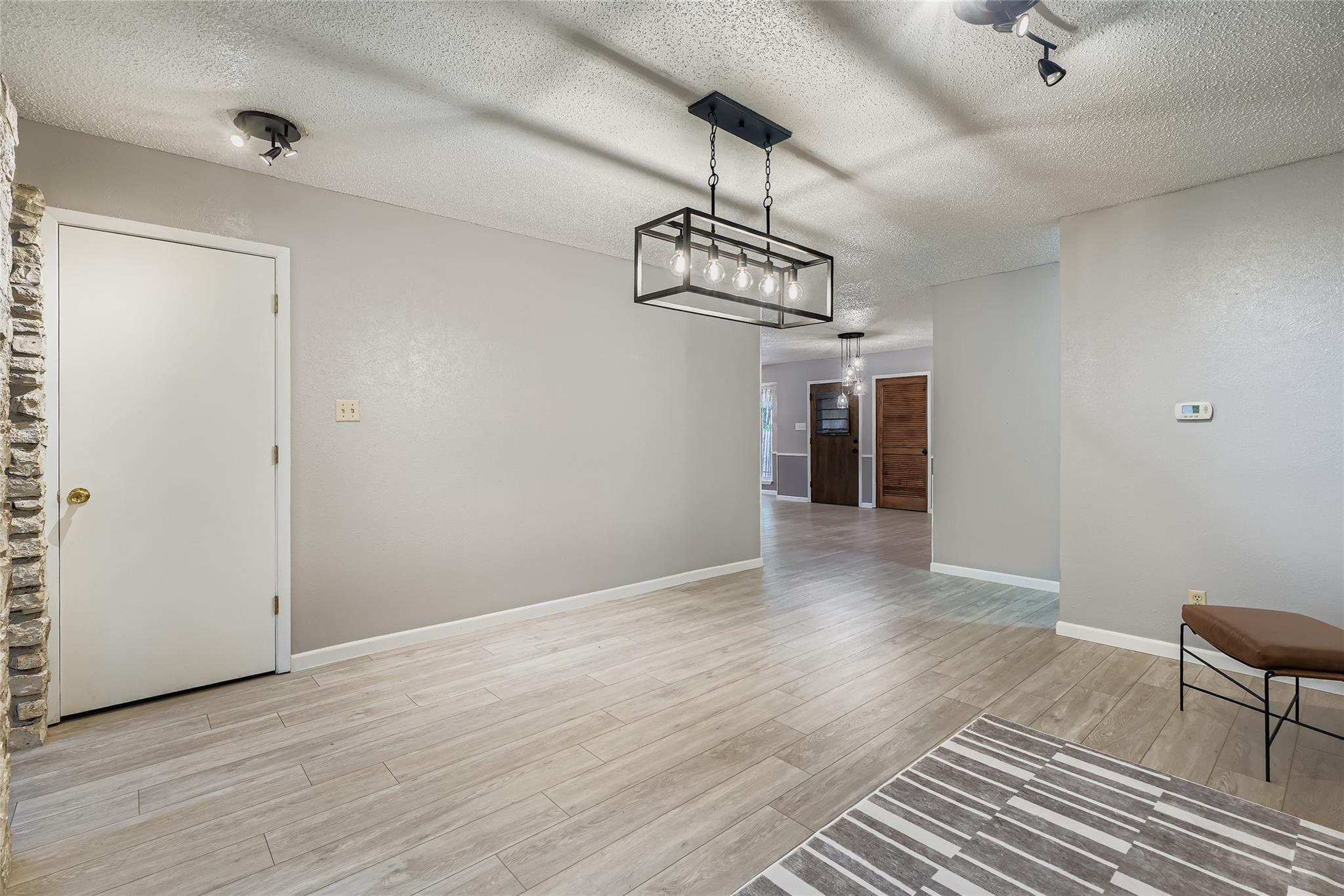 2204 Falcon Hill Dr, Austin, TX 78745