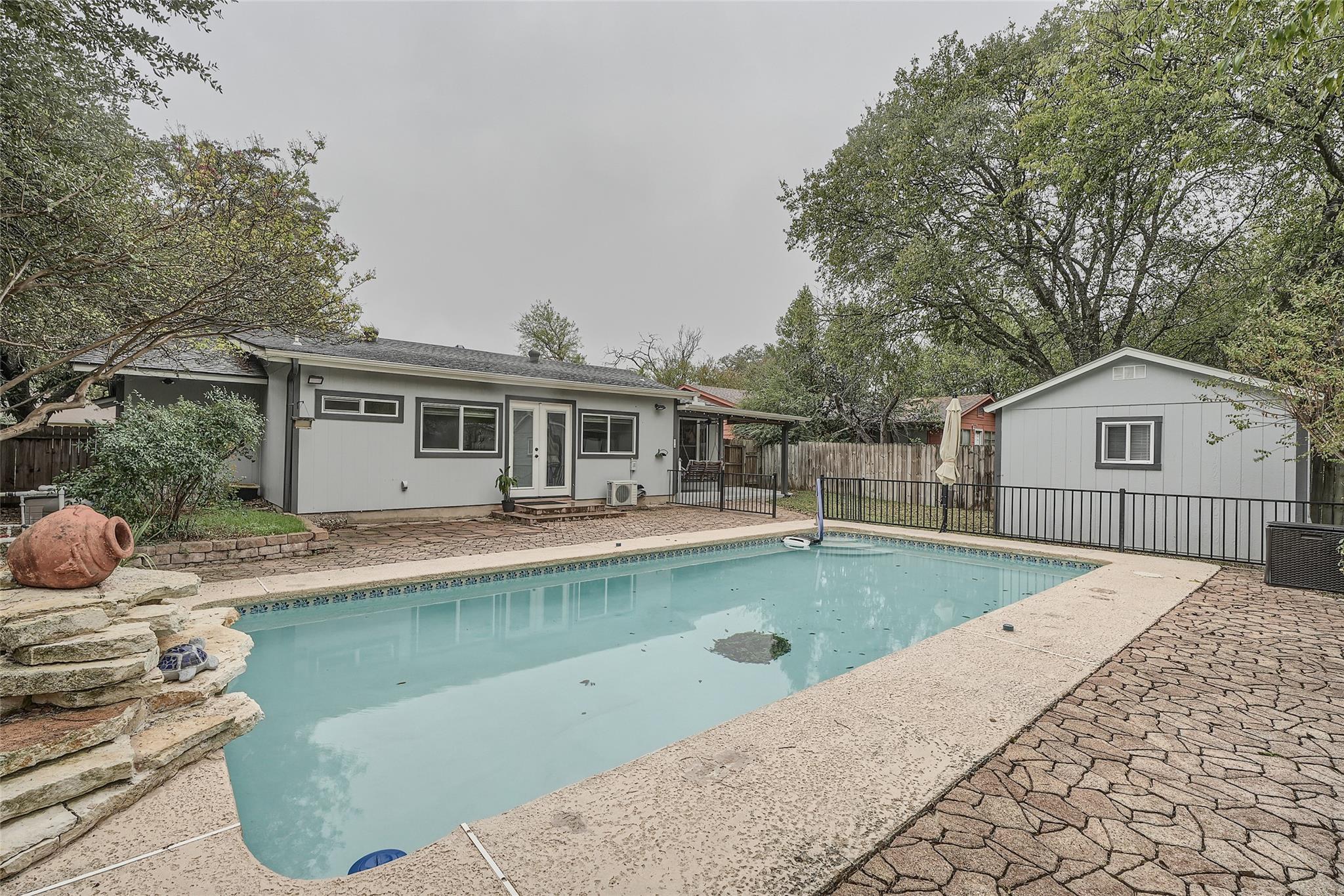 2204 Falcon Hill Dr, Austin, TX 78745