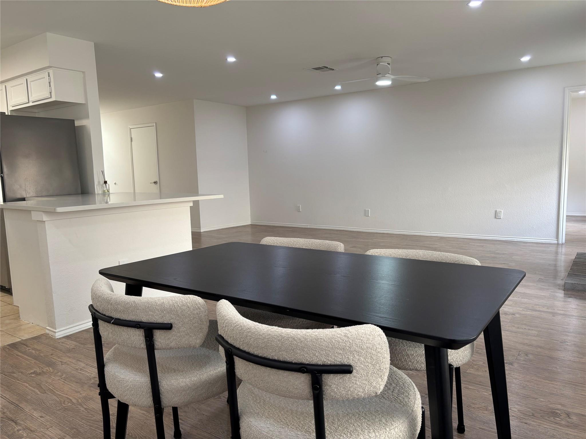 8402 Priest River Dr, Round Rock, TX 78681