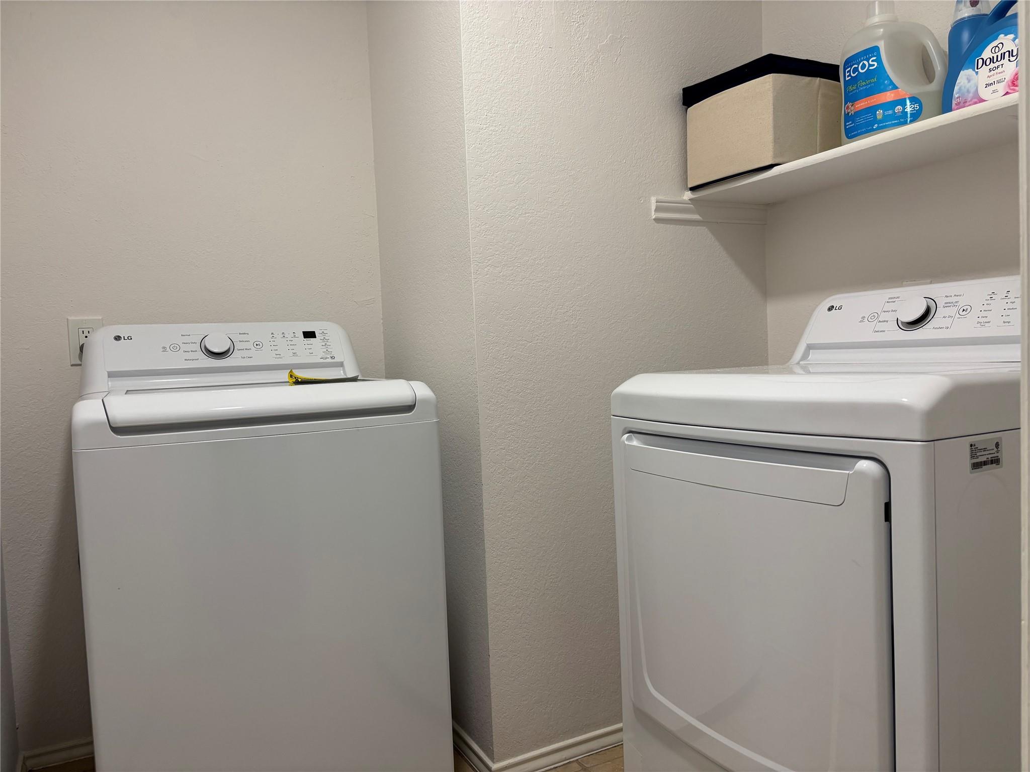 8402 Priest River Dr, Round Rock, TX 78681