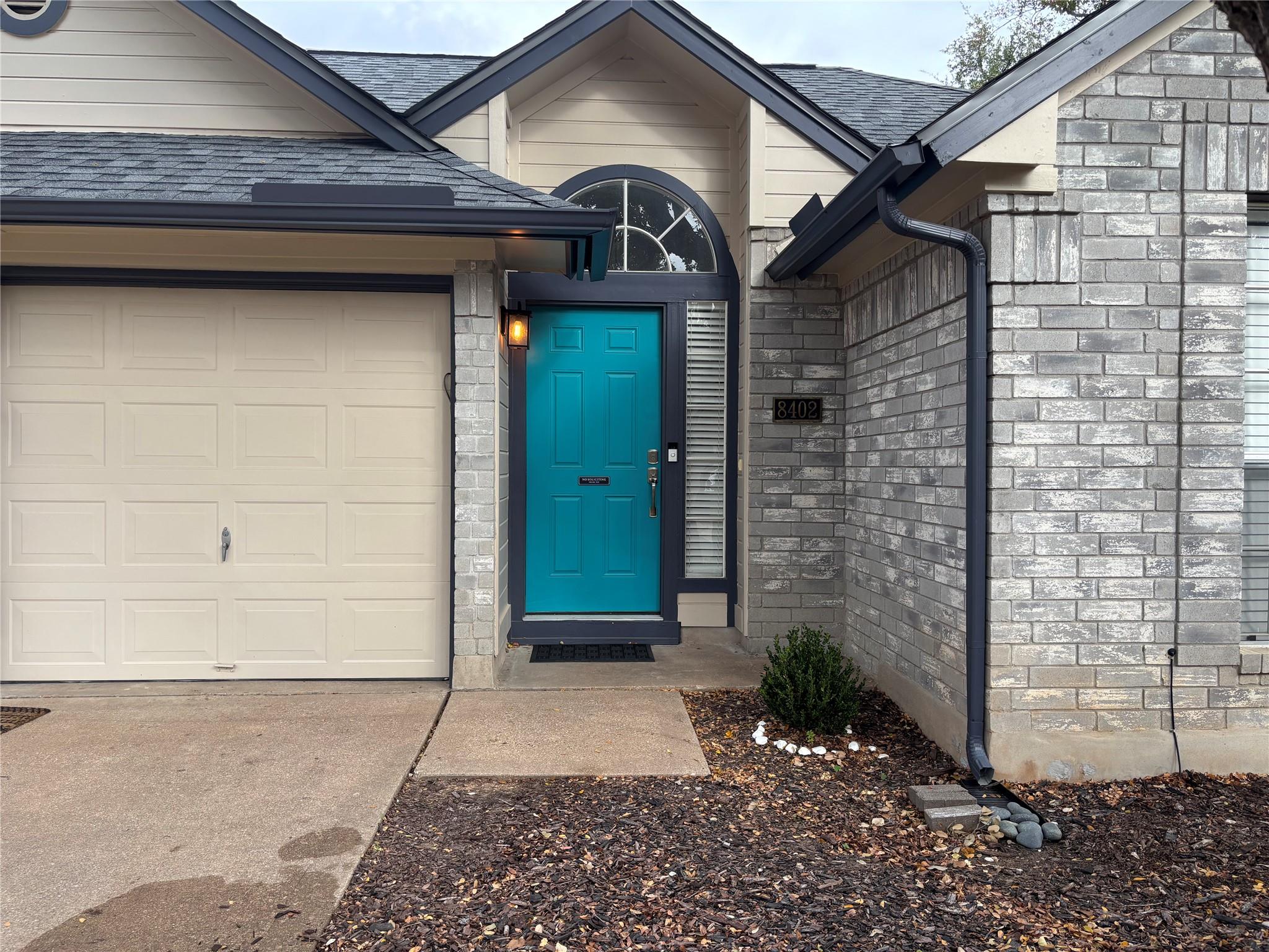 8402 Priest River Dr, Round Rock, TX 78681