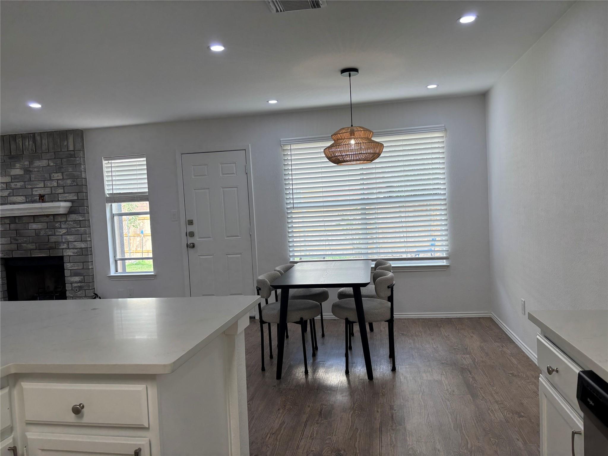 8402 Priest River Dr, Round Rock, TX 78681