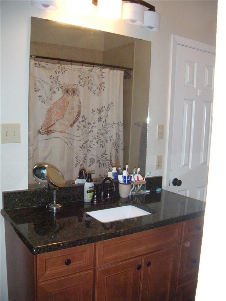 915 W 23rd St # 211, Austin, TX 78705