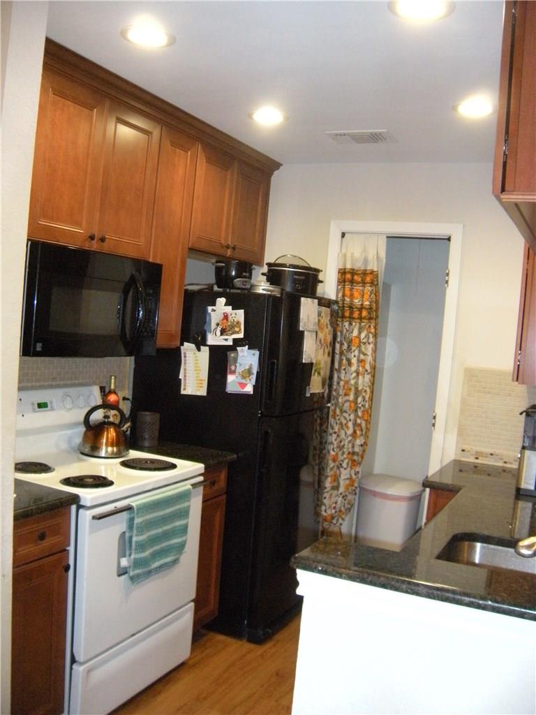 915 W 23rd St # 211, Austin, TX 78705