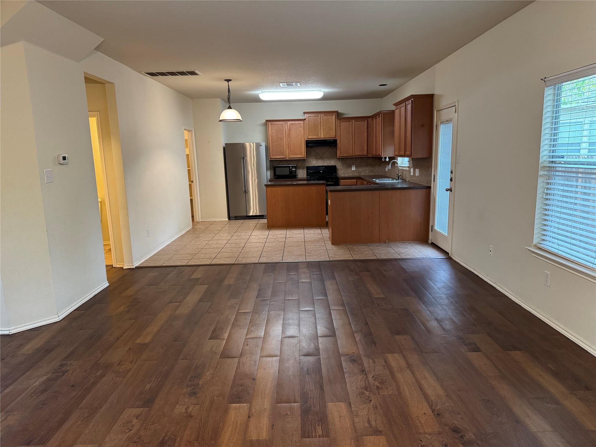 2053 Rachel Ln, Round Rock, TX 78664