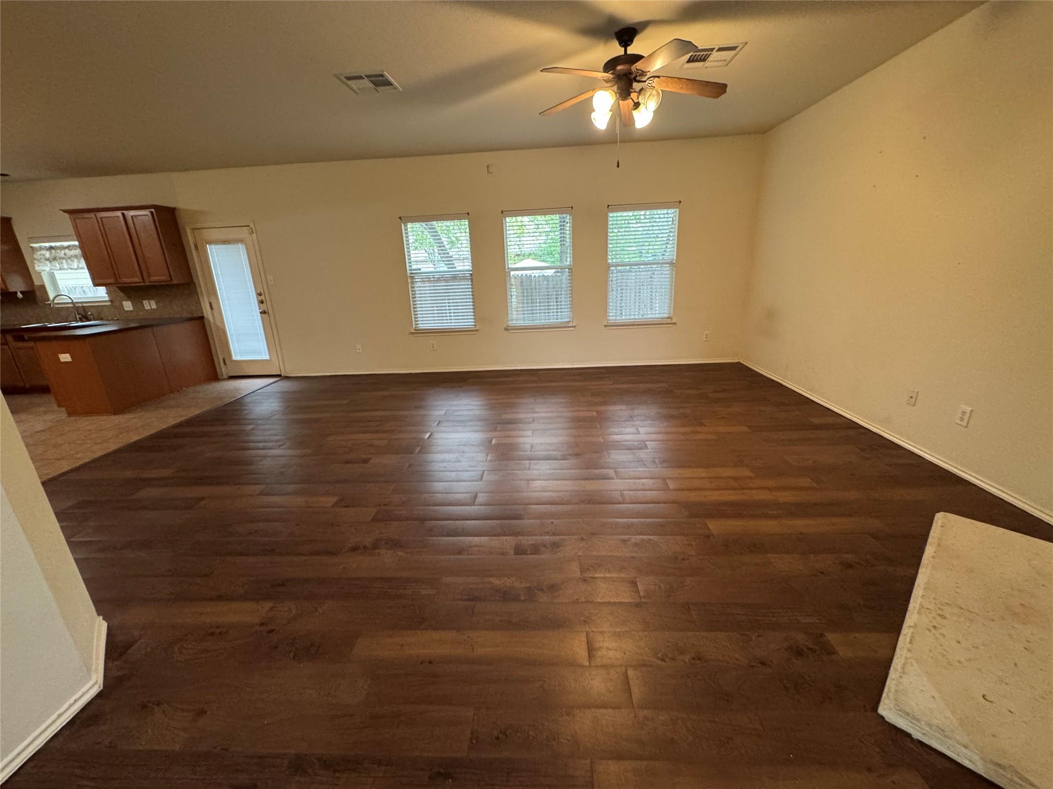 2053 Rachel Ln, Round Rock, TX 78664