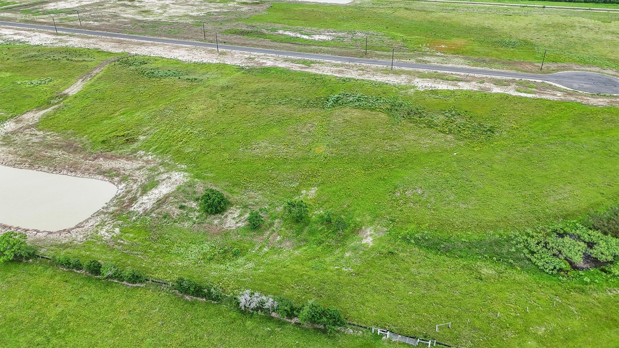 1332 Saddleback Dr, Bellville, TX 77418