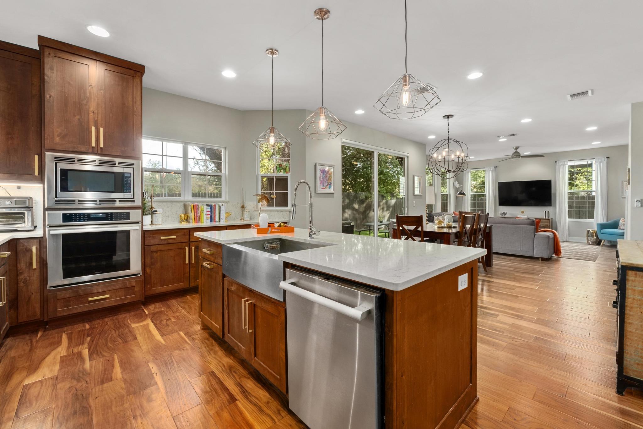 3302 Funston St, Austin, TX 78703