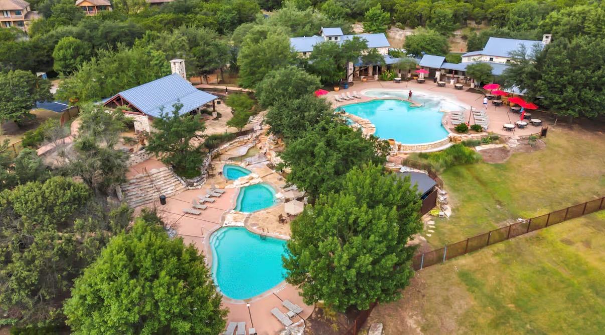 7229 Trident Ln, Jonestown, TX 78645