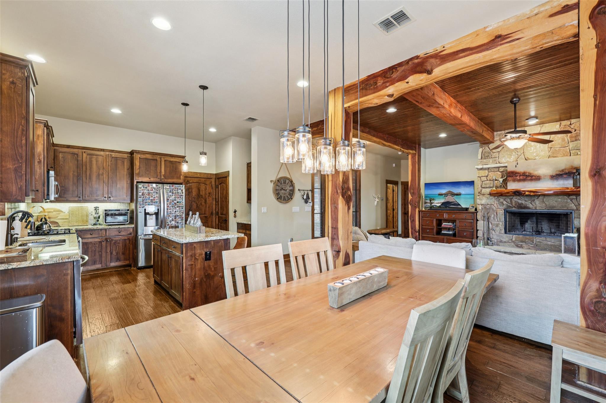 7229 Trident Ln, Jonestown, TX 78645