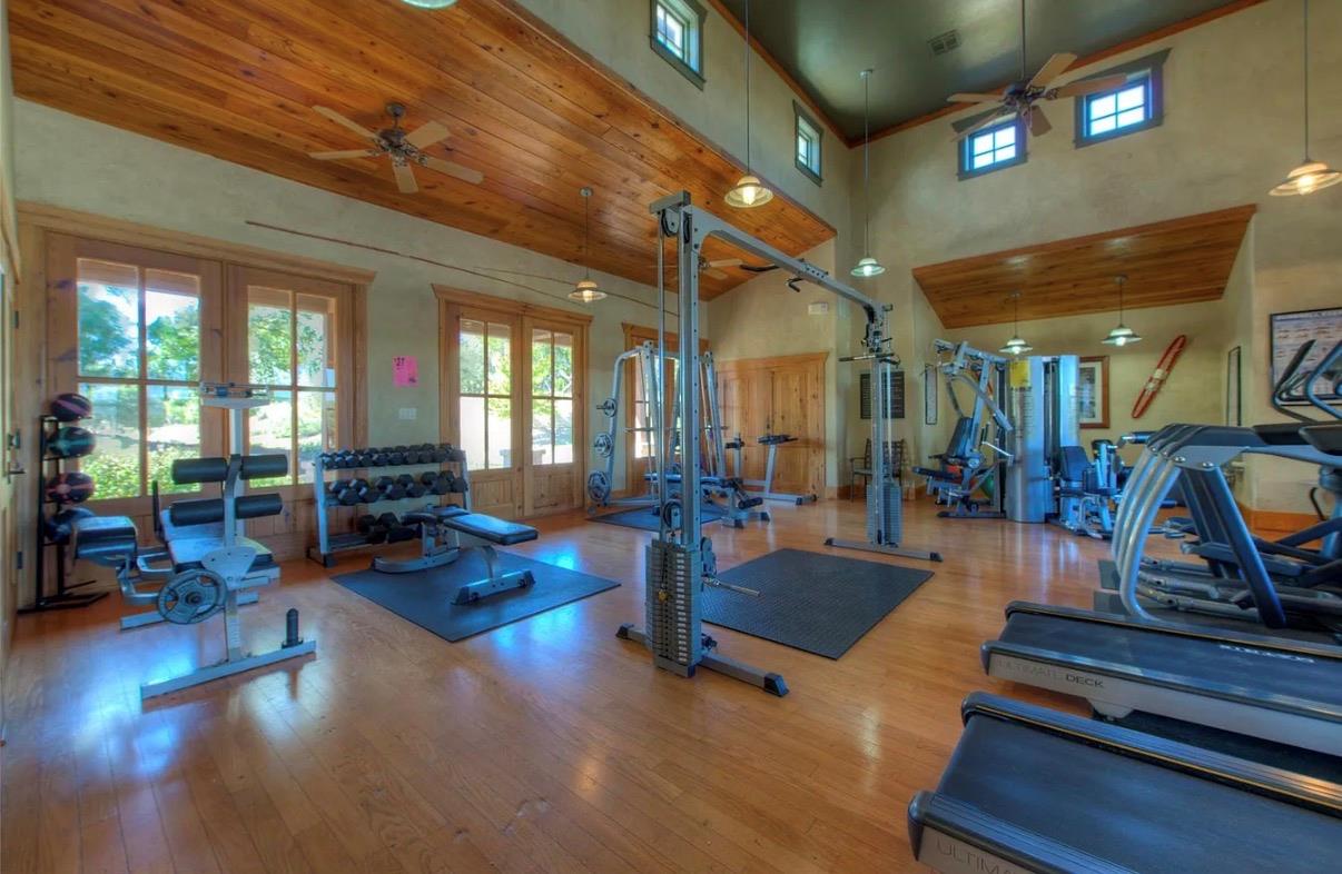 7229 Trident Ln, Jonestown, TX 78645