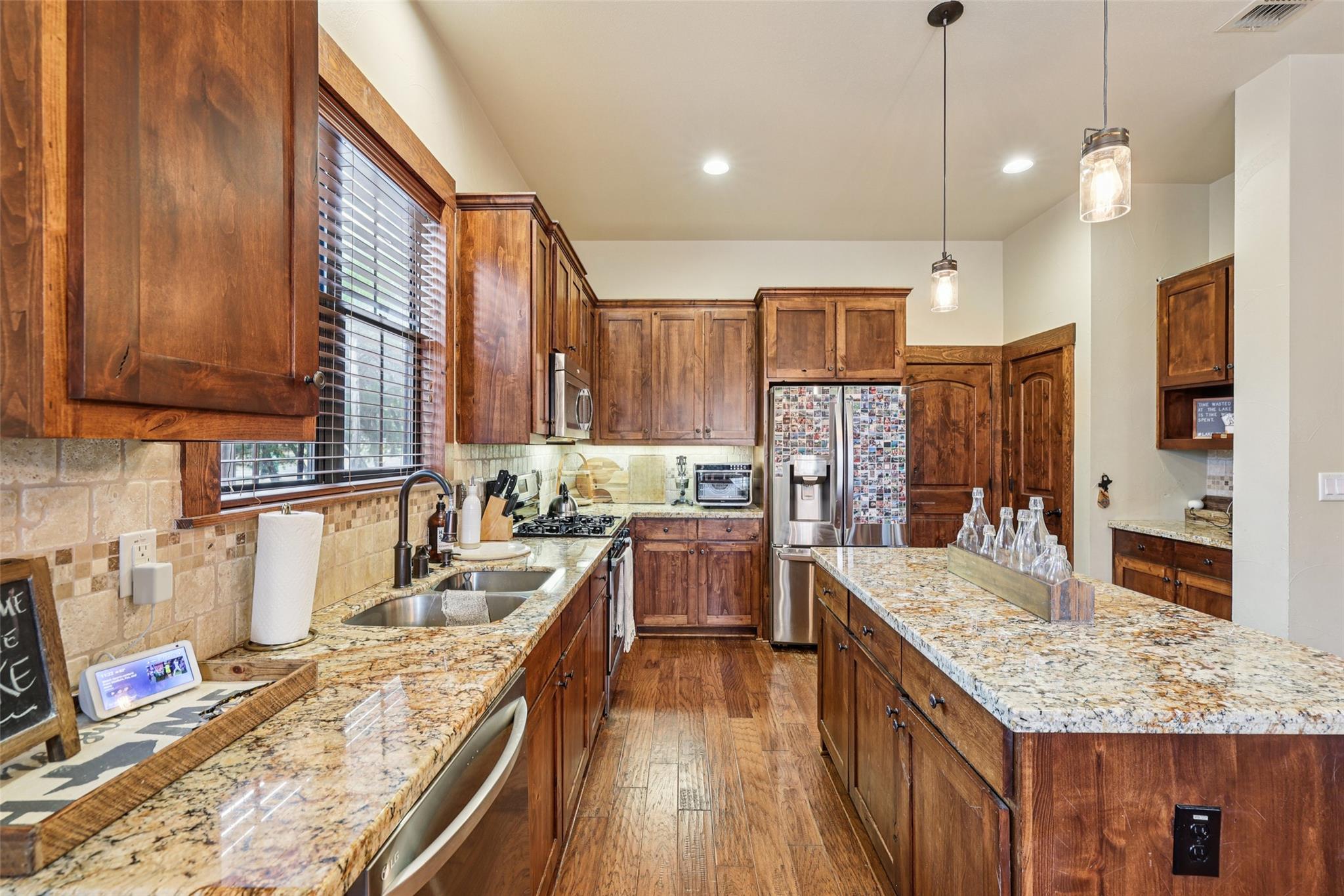 7229 Trident Ln, Jonestown, TX 78645