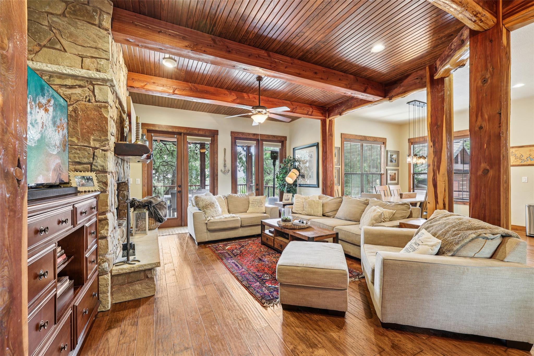 7229 Trident Ln, Jonestown, TX 78645