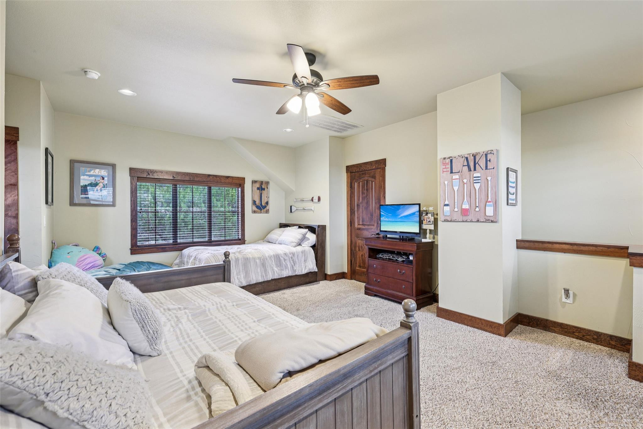 7229 Trident Ln, Jonestown, TX 78645