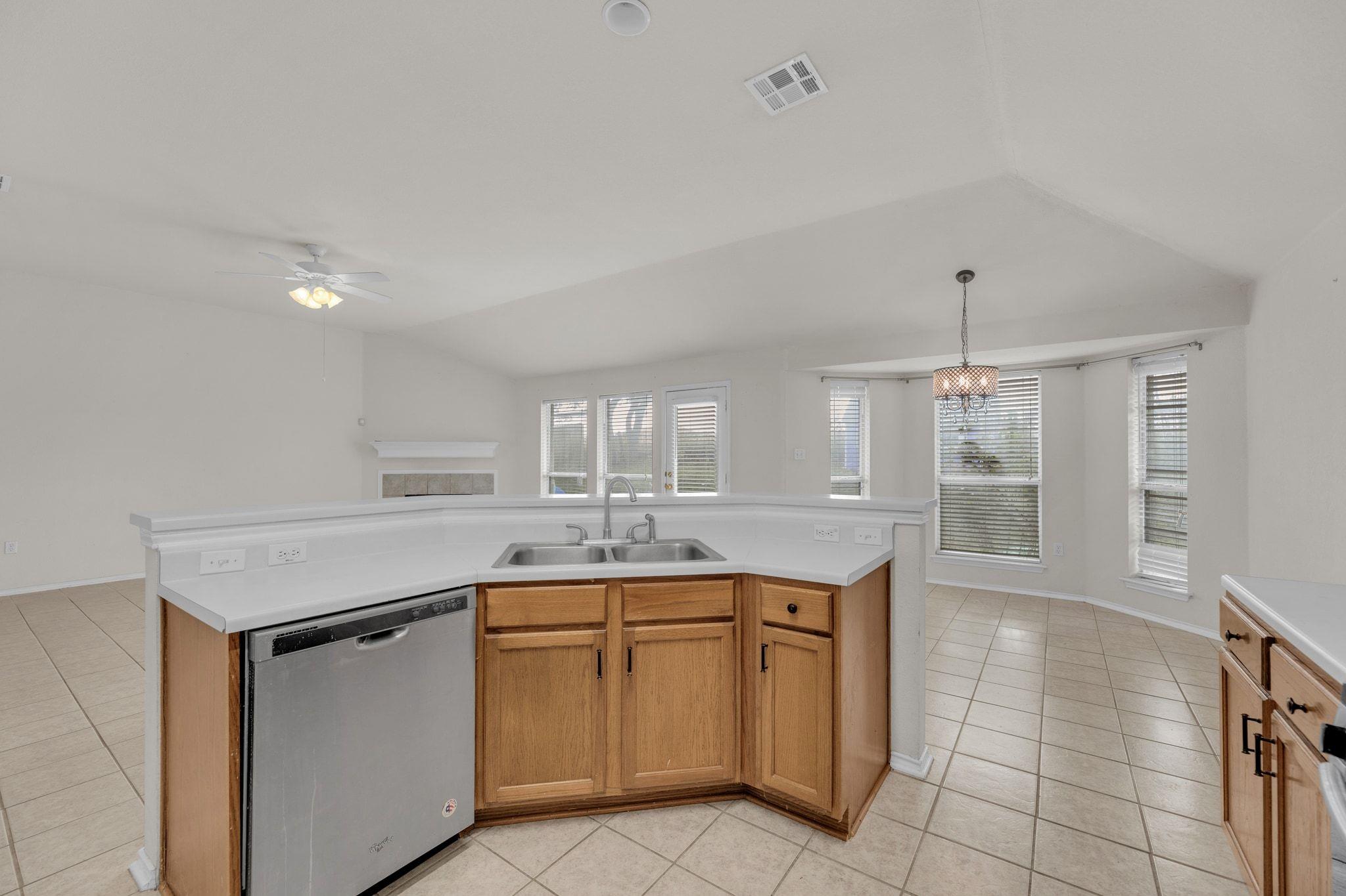 2317 Chestnut Path, Round Rock, TX 78664