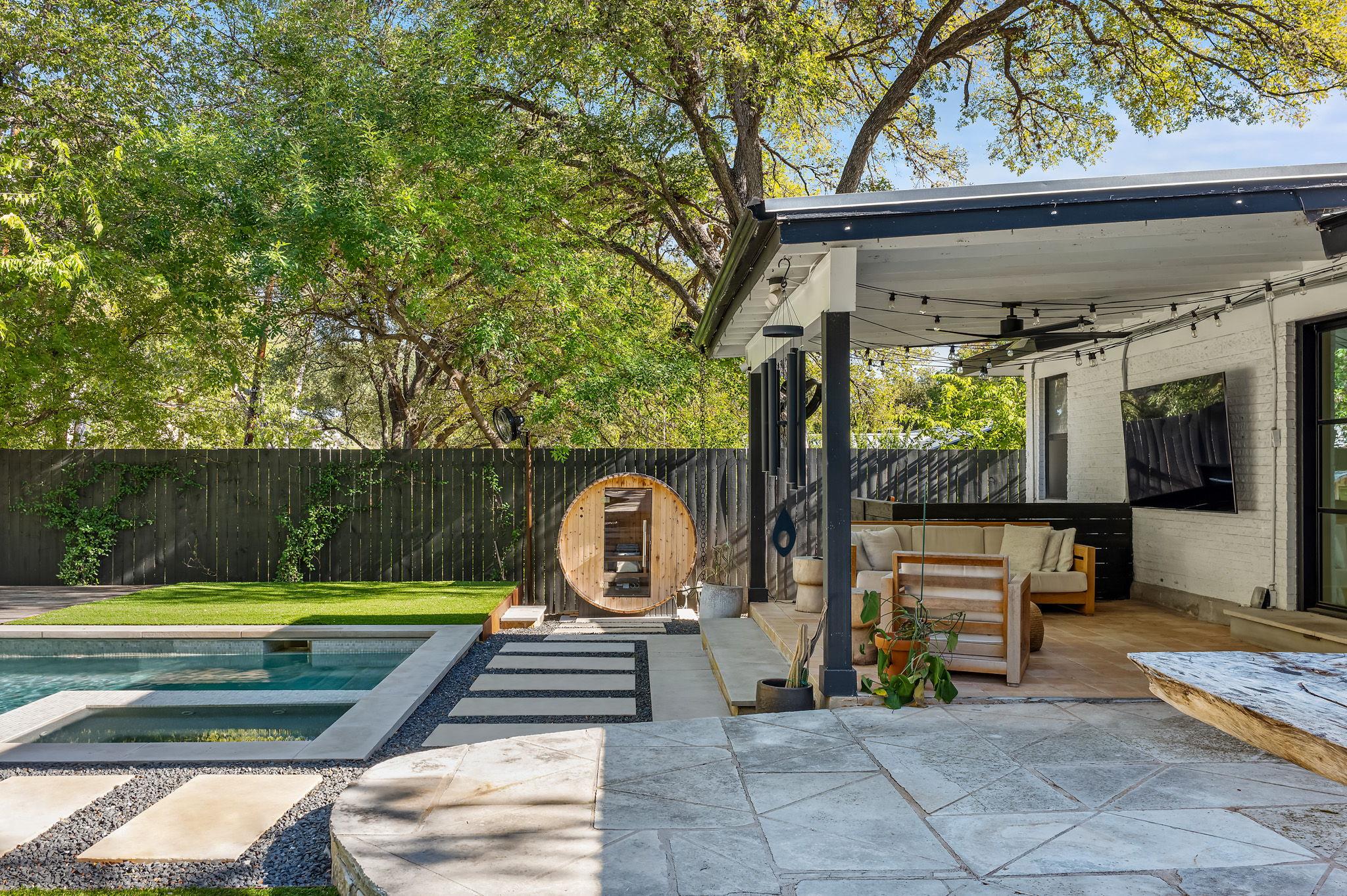 1604 Elmhurst Dr, Austin, TX 78741