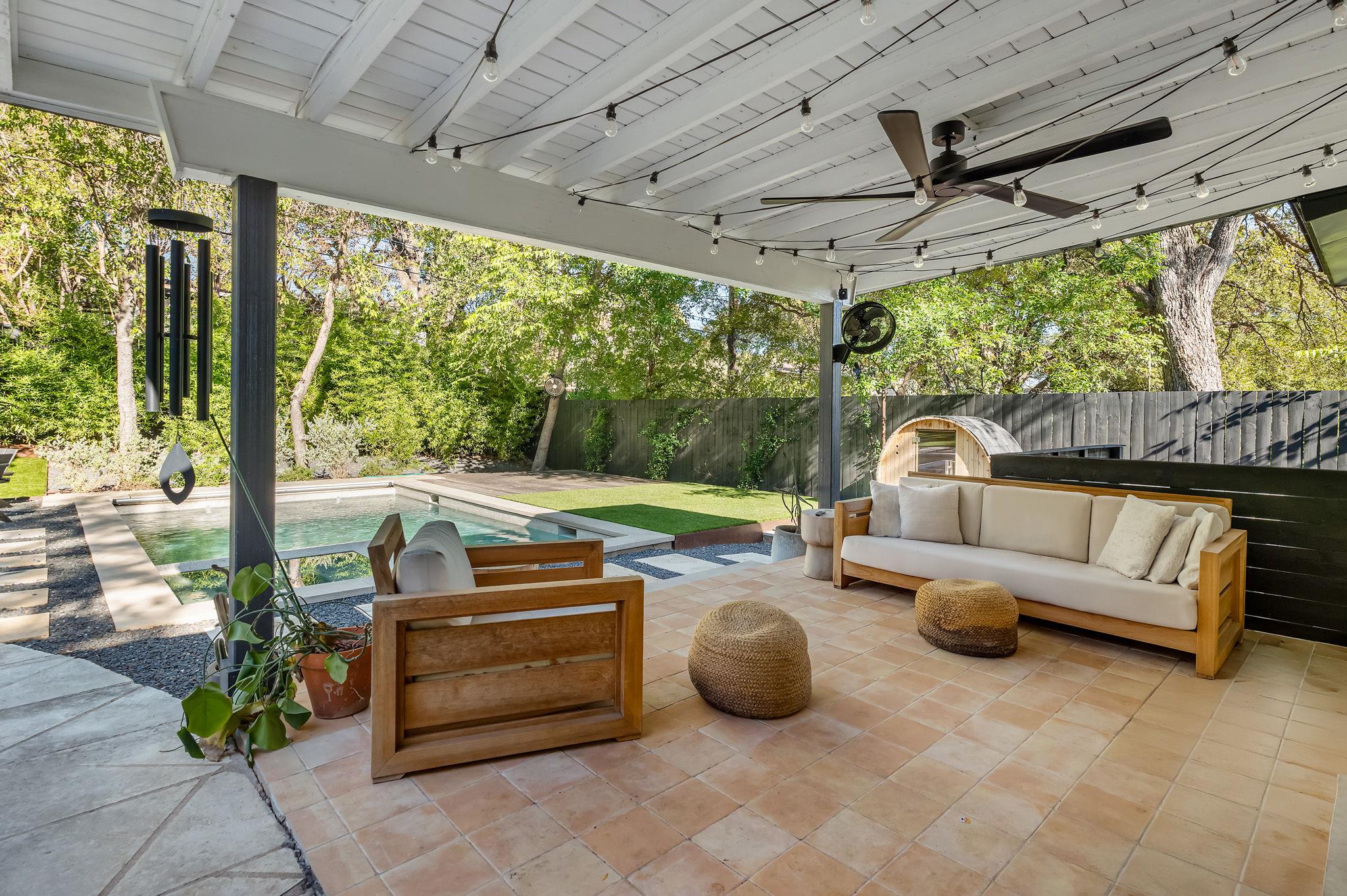 1604 Elmhurst Dr, Austin, TX 78741