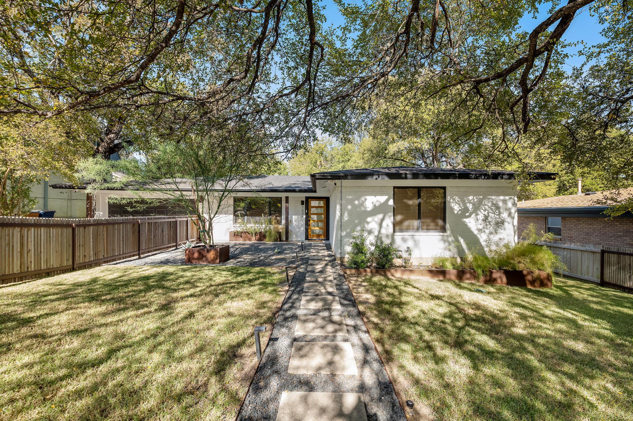 1604 Elmhurst Dr, Austin, TX 78741