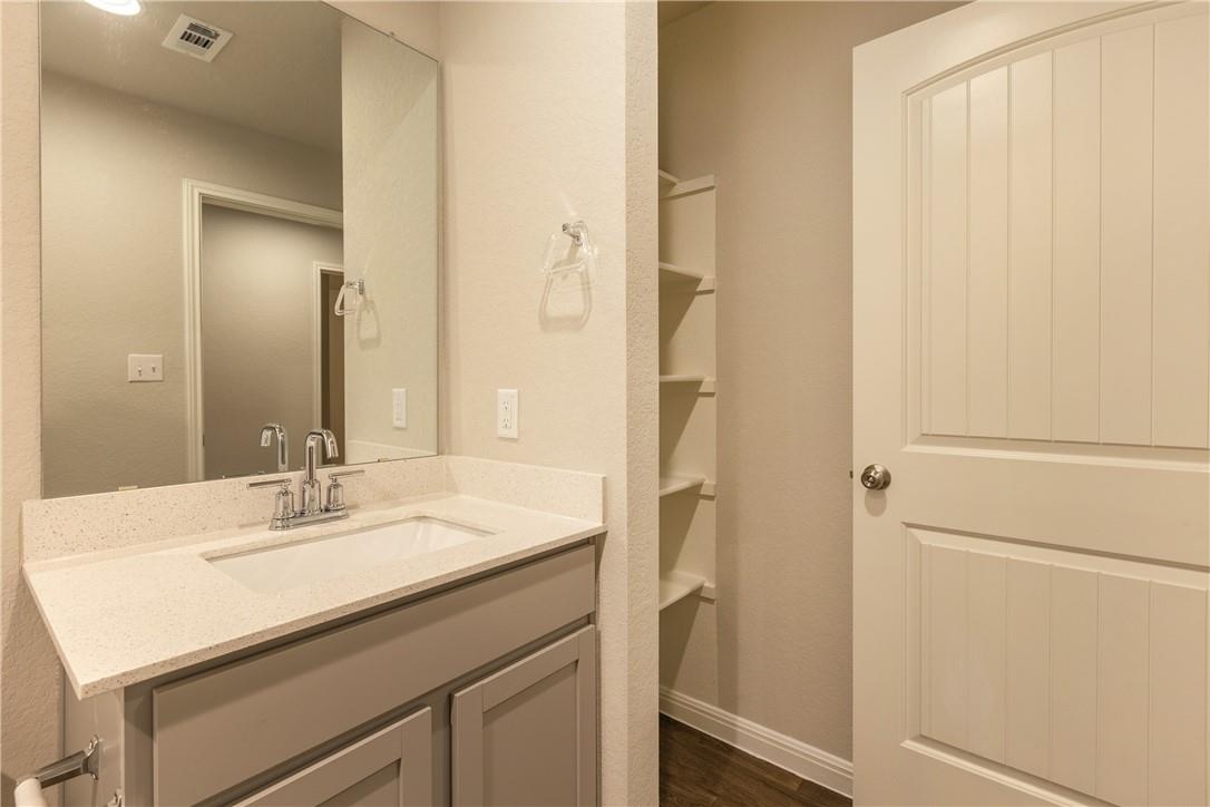 612 Roaring Fork Ln, Bastrop, TX 78602