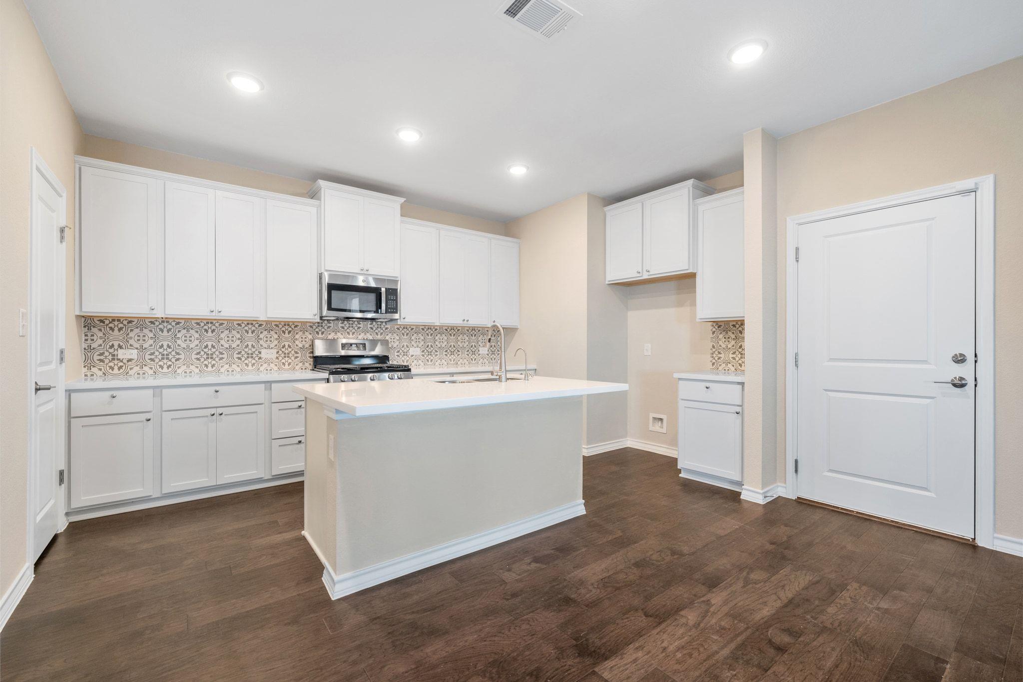 403 STINCHCOMB Rd, Hutto, TX 78634