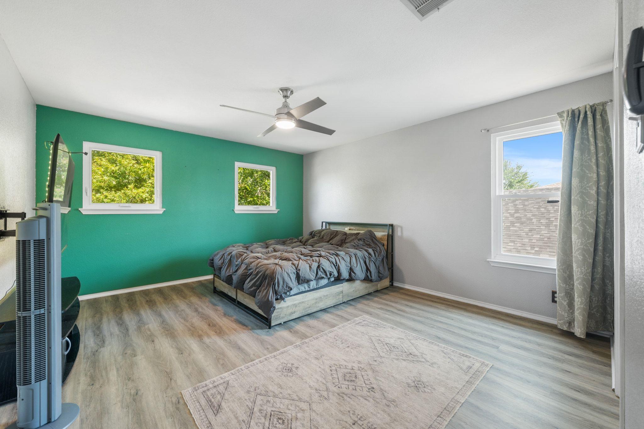 404 Country Estates Dr, Hutto, TX 78634