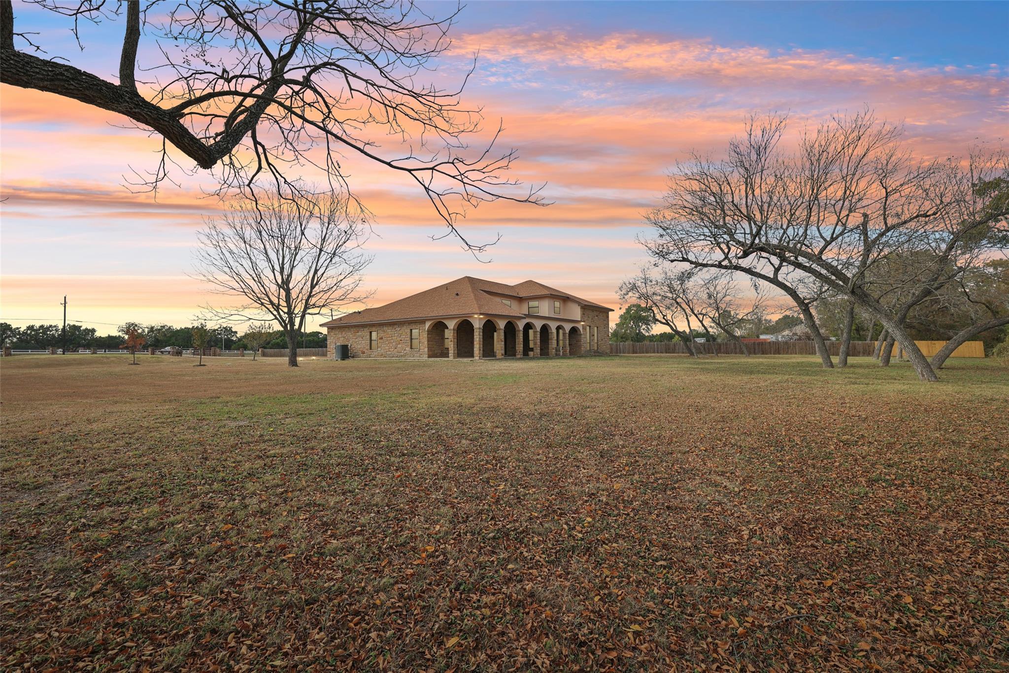 8370 Old 195, Florence, TX 76527