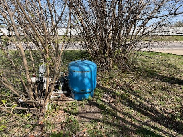 1005 TH Johnson Dr, Taylor, TX 76574