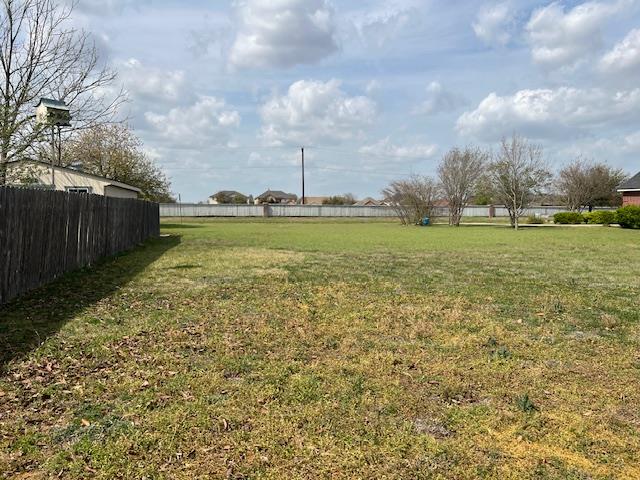 1005 TH Johnson Dr, Taylor, TX 76574