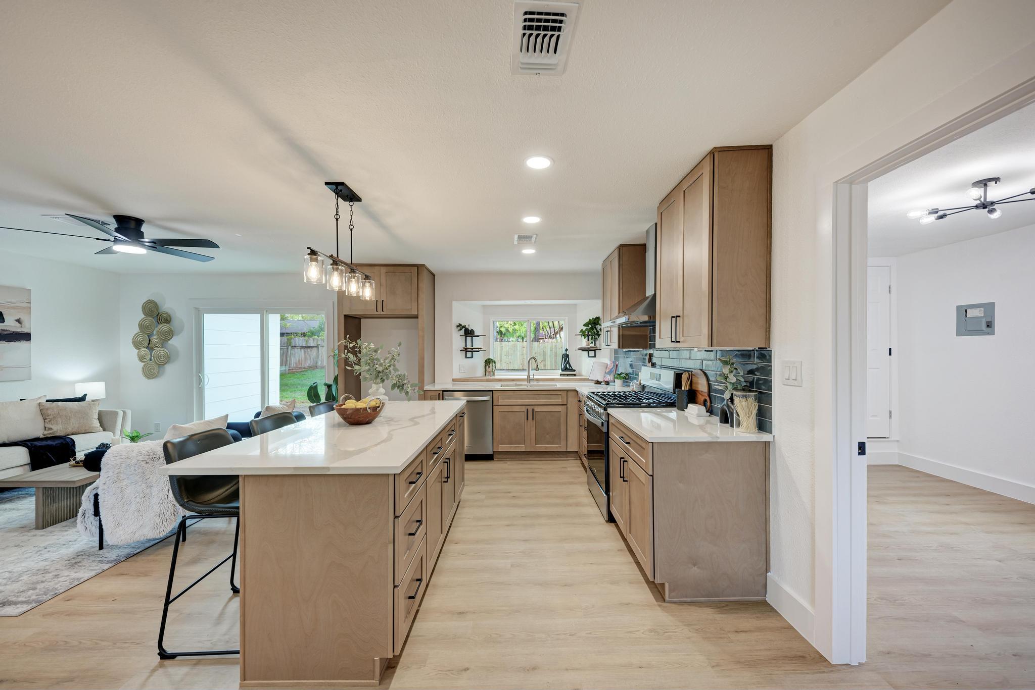 5106 Regency Dr, Austin, TX 78724