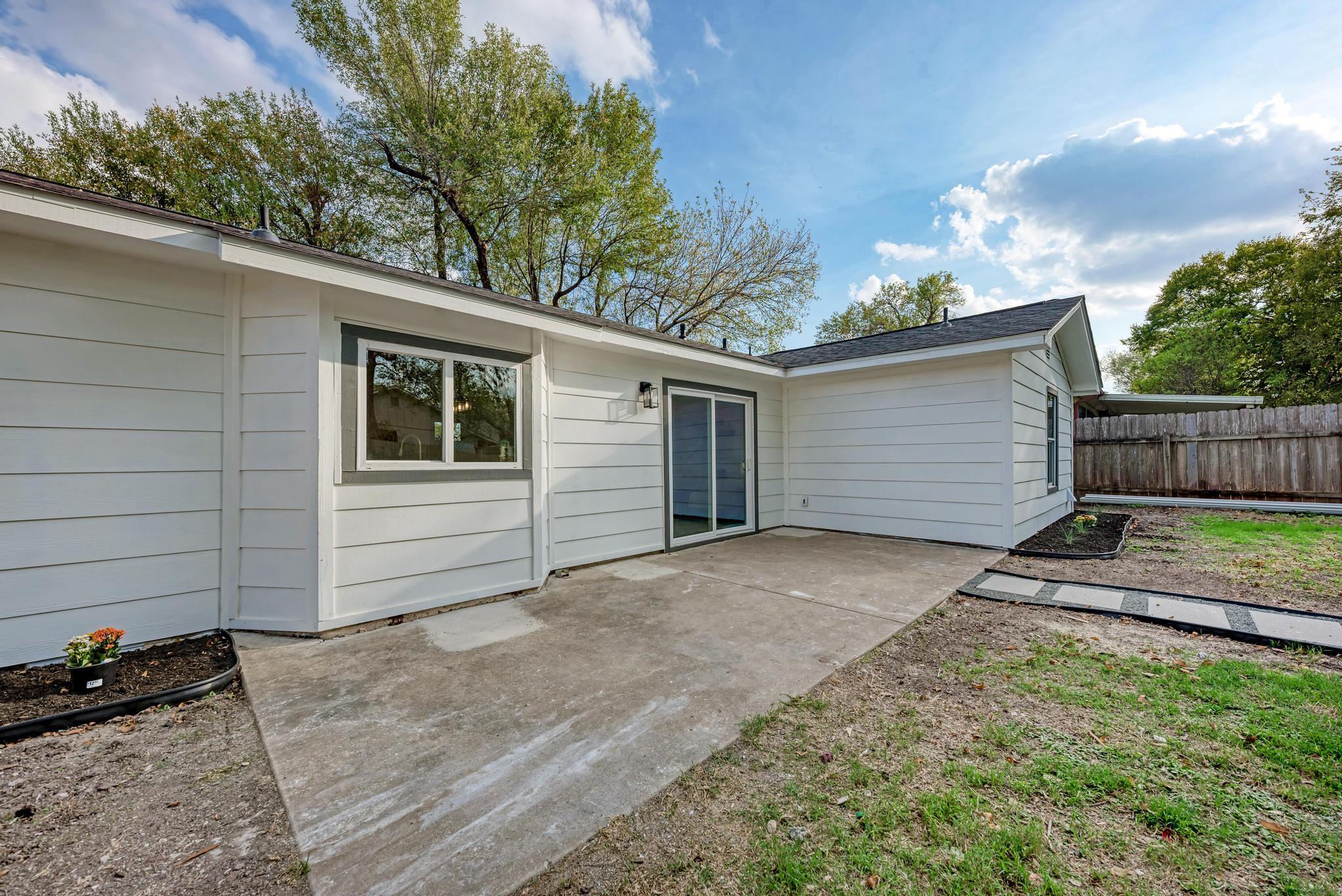 5106 Regency Dr, Austin, TX 78724
