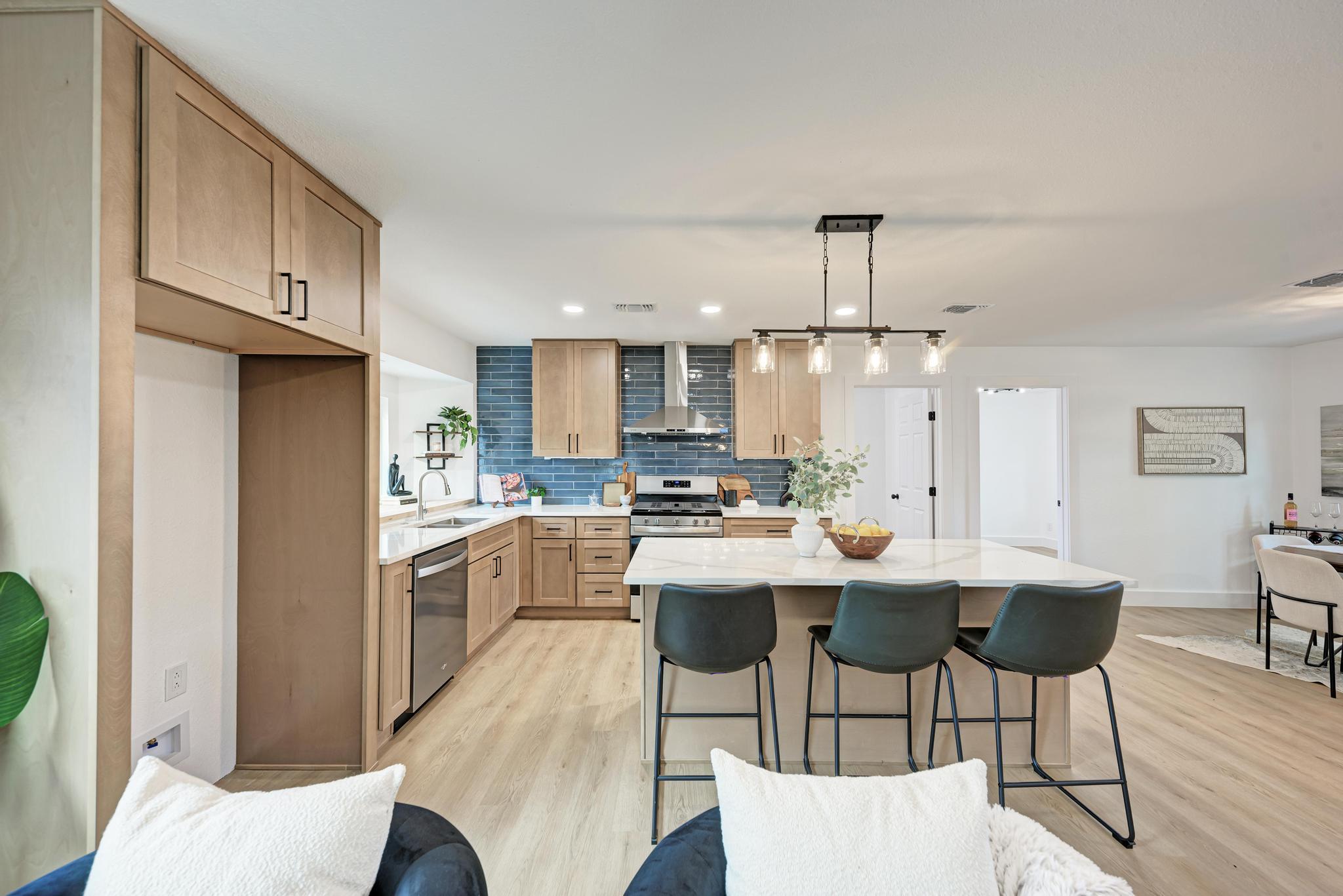 5106 Regency Dr, Austin, TX 78724