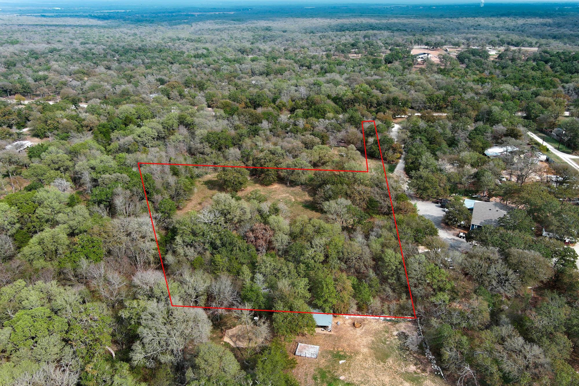 233 The Forest Rd, Dale, TX 78616