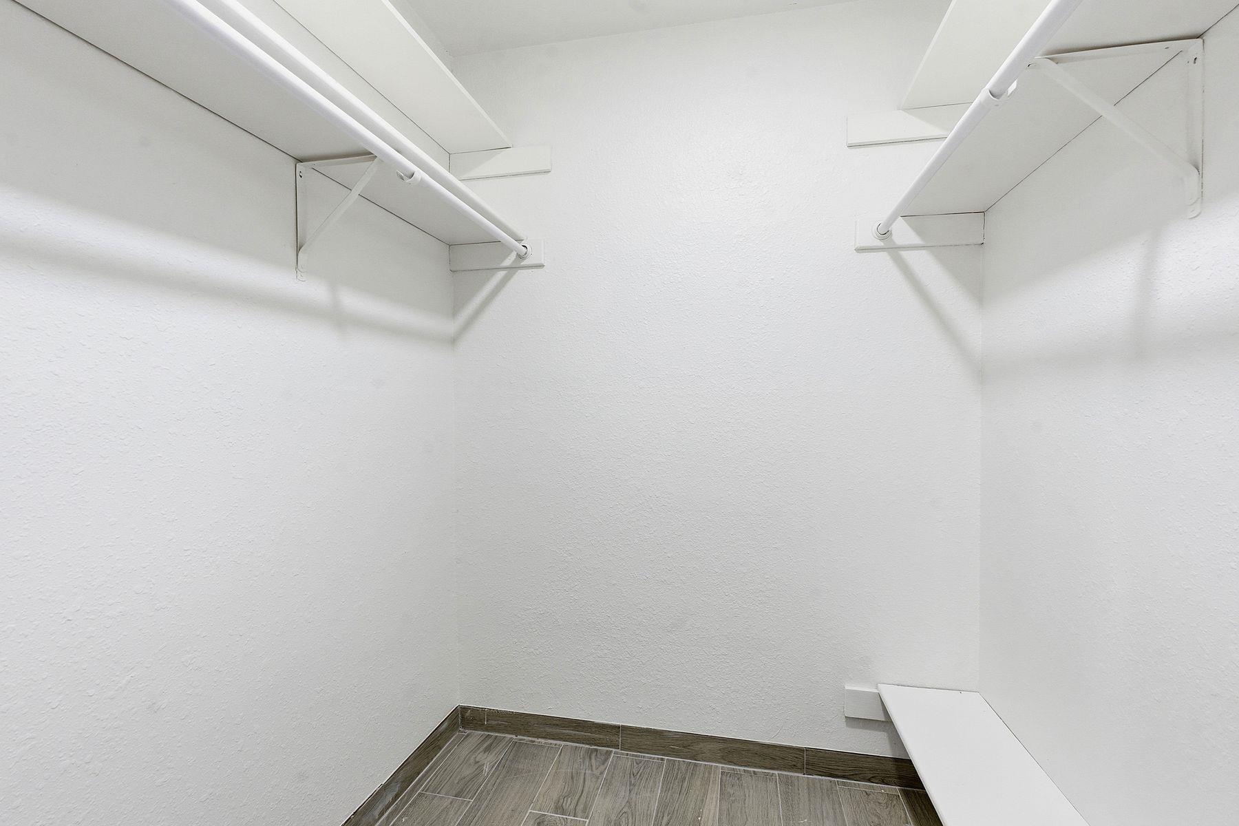 505 Meadowbrook Dr, Georgetown, TX 78628