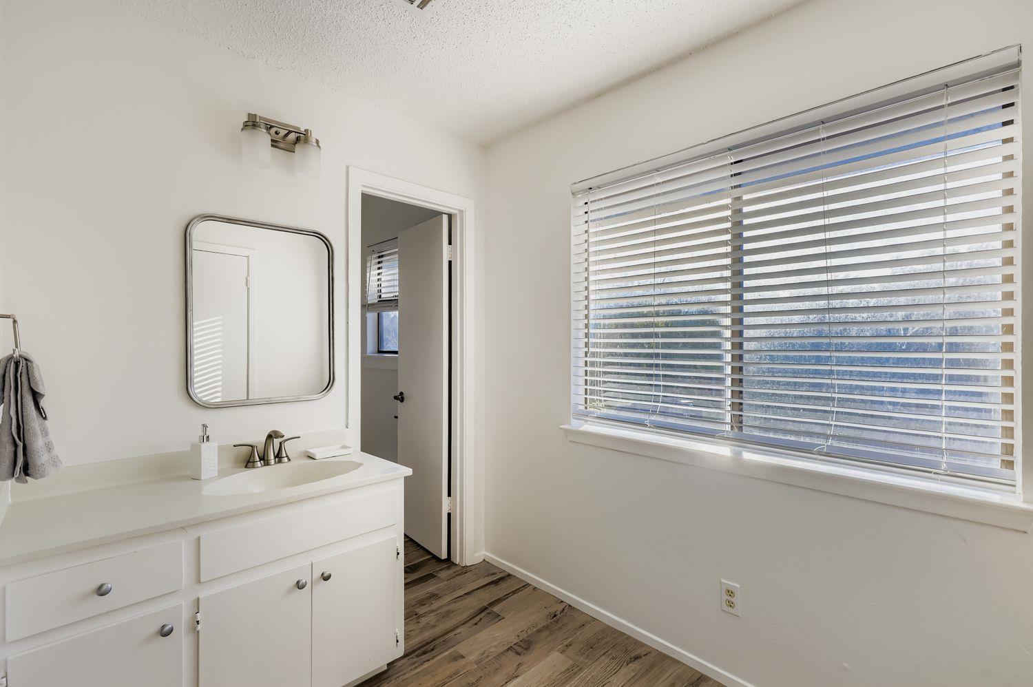 11619 Sherwood Frst, Austin, TX 78759