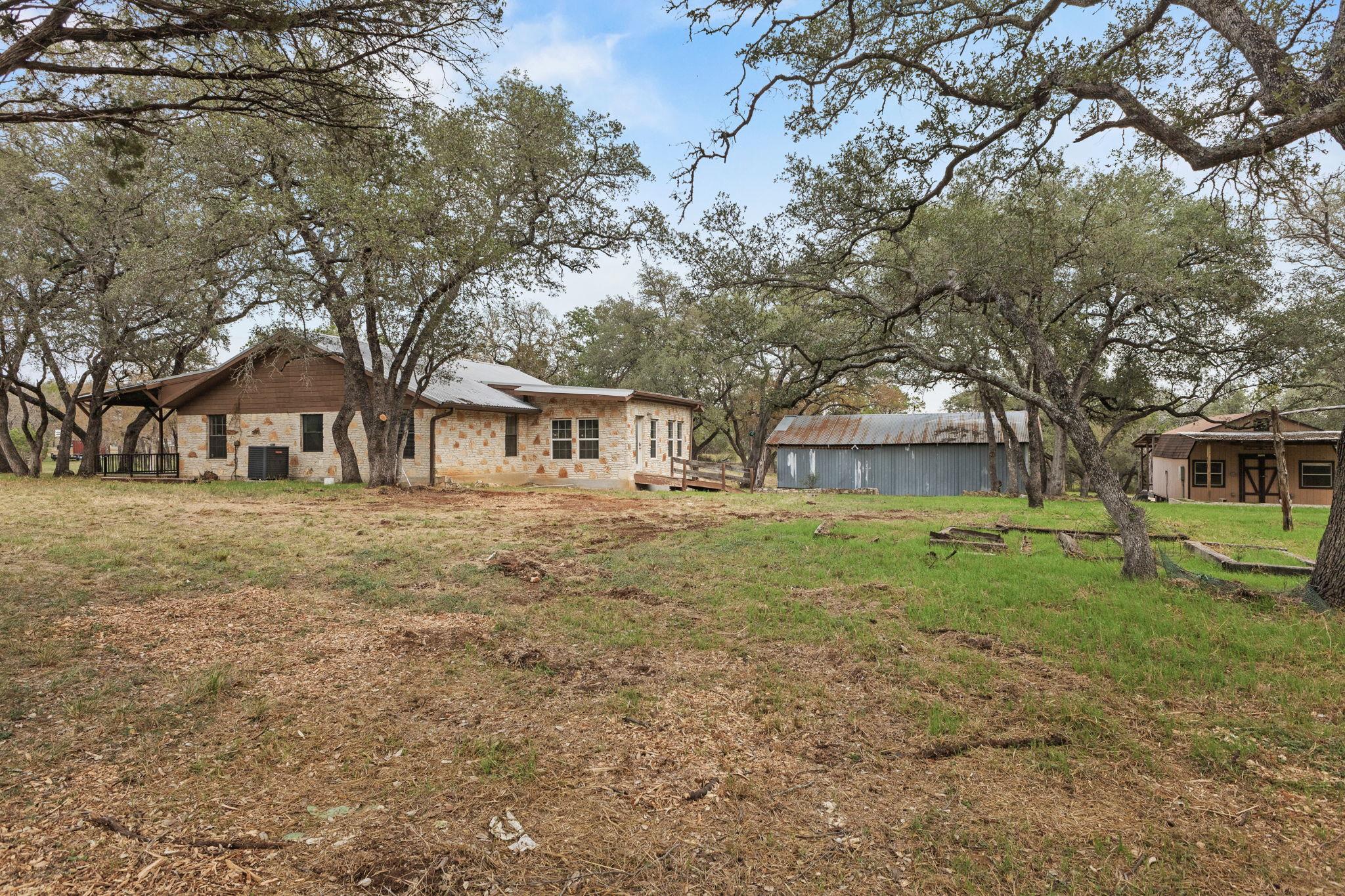 122 Winding Creek Rd, Spicewood, TX 78669