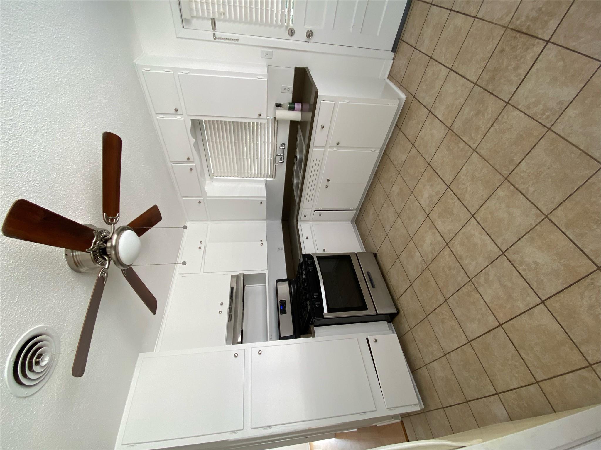 1711 Brentwood St # A, Austin, TX 78757