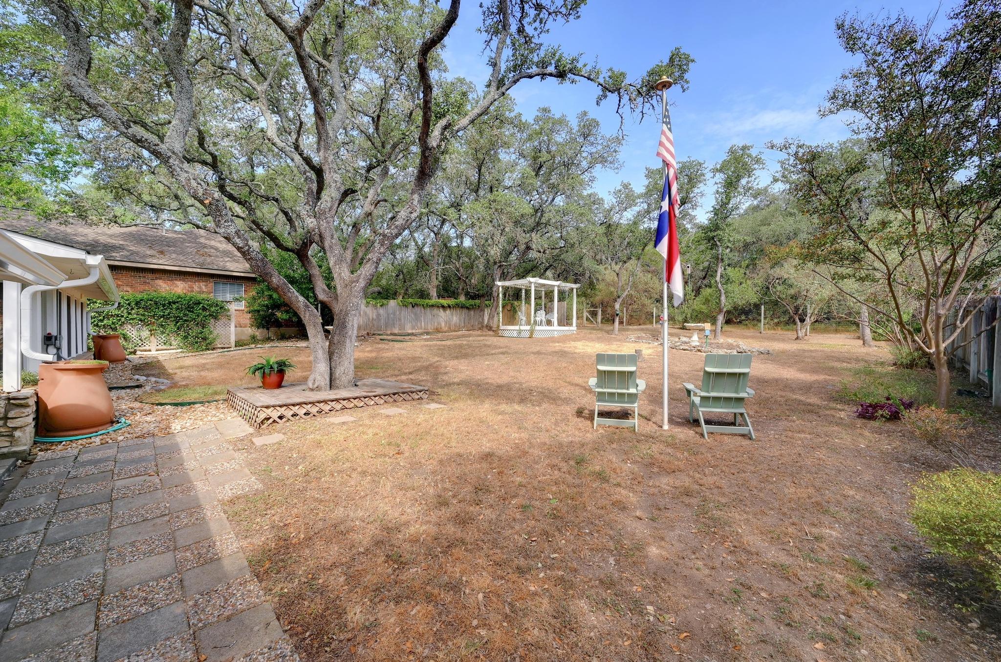 7 Pebblebrook Ln, Wimberley, TX 78676
