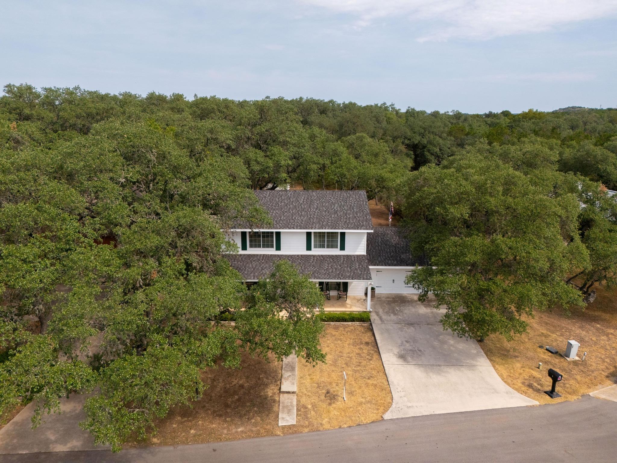 7 Pebblebrook Ln, Wimberley, TX 78676