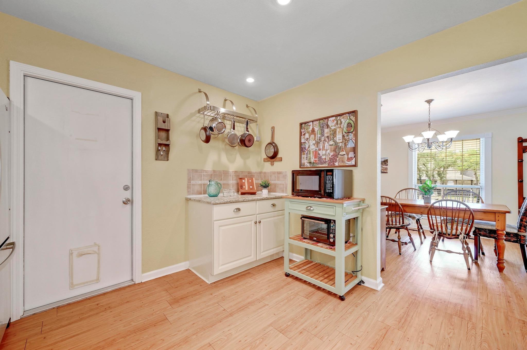 7 Pebblebrook Ln, Wimberley, TX 78676