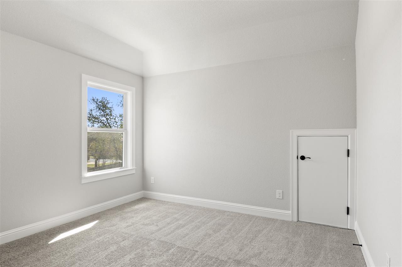 2605 Sam Bass Rd # 27, Round Rock, TX 78681