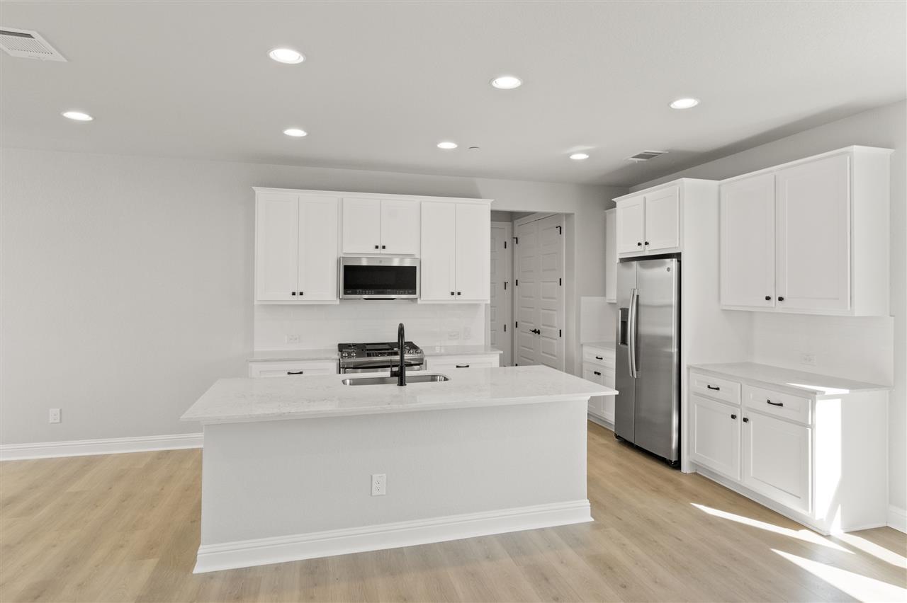 2605 Sam Bass Rd # 27, Round Rock, TX 78681