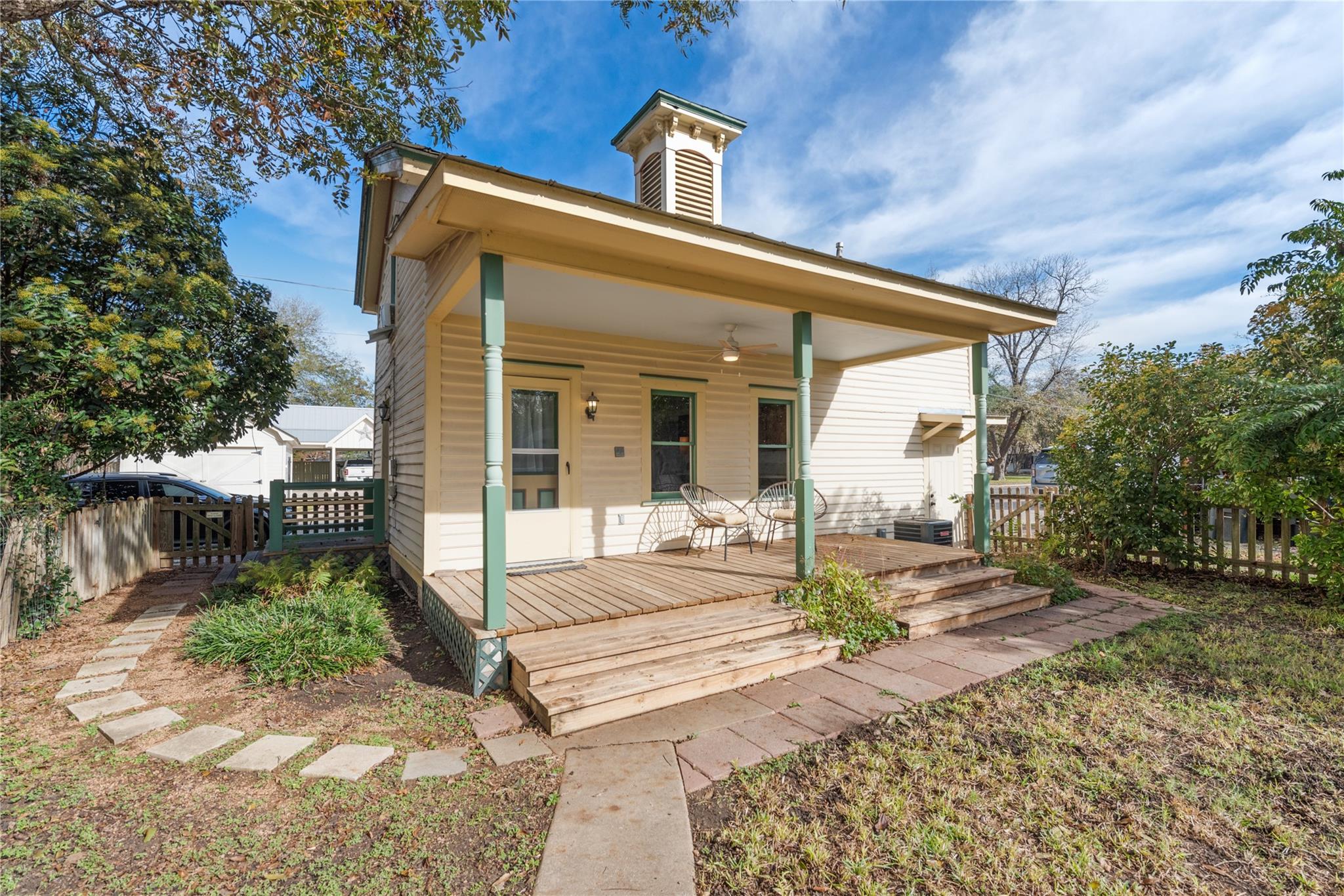 705 Buttonwood St, Bastrop, TX 78602