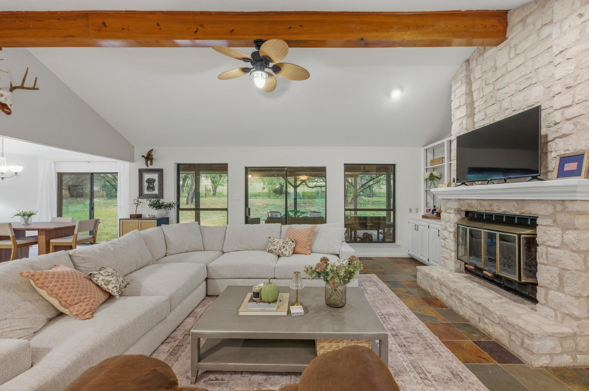 137 Long Wood Ave, Lakeway, TX 78734